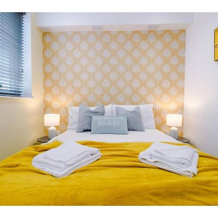 The Ecclesian Deluxe Apartments Near Trafford Centre Eccles Train Station Manchester Ngoại thất bức ảnh