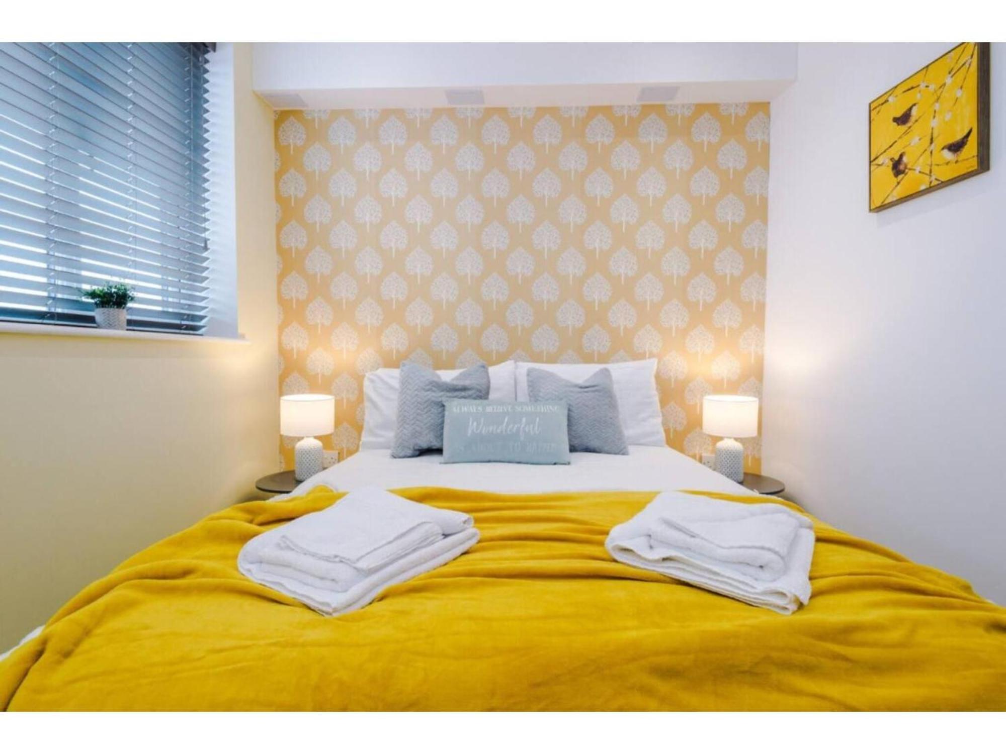 The Ecclesian Deluxe Apartments Near Trafford Centre Eccles Train Station Manchester Ngoại thất bức ảnh