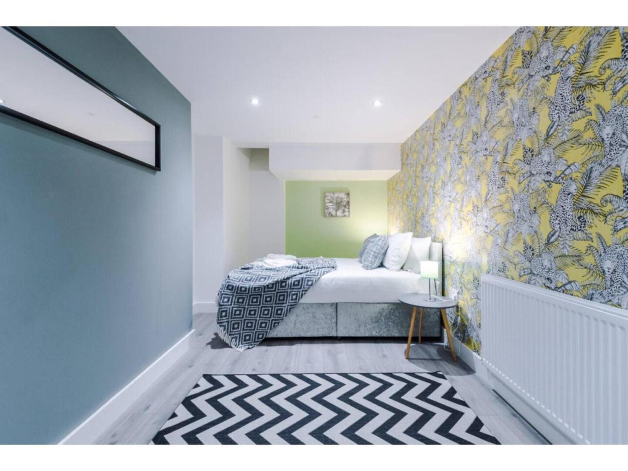 The Ecclesian Deluxe Apartments Near Trafford Centre Eccles Train Station Manchester Ngoại thất bức ảnh