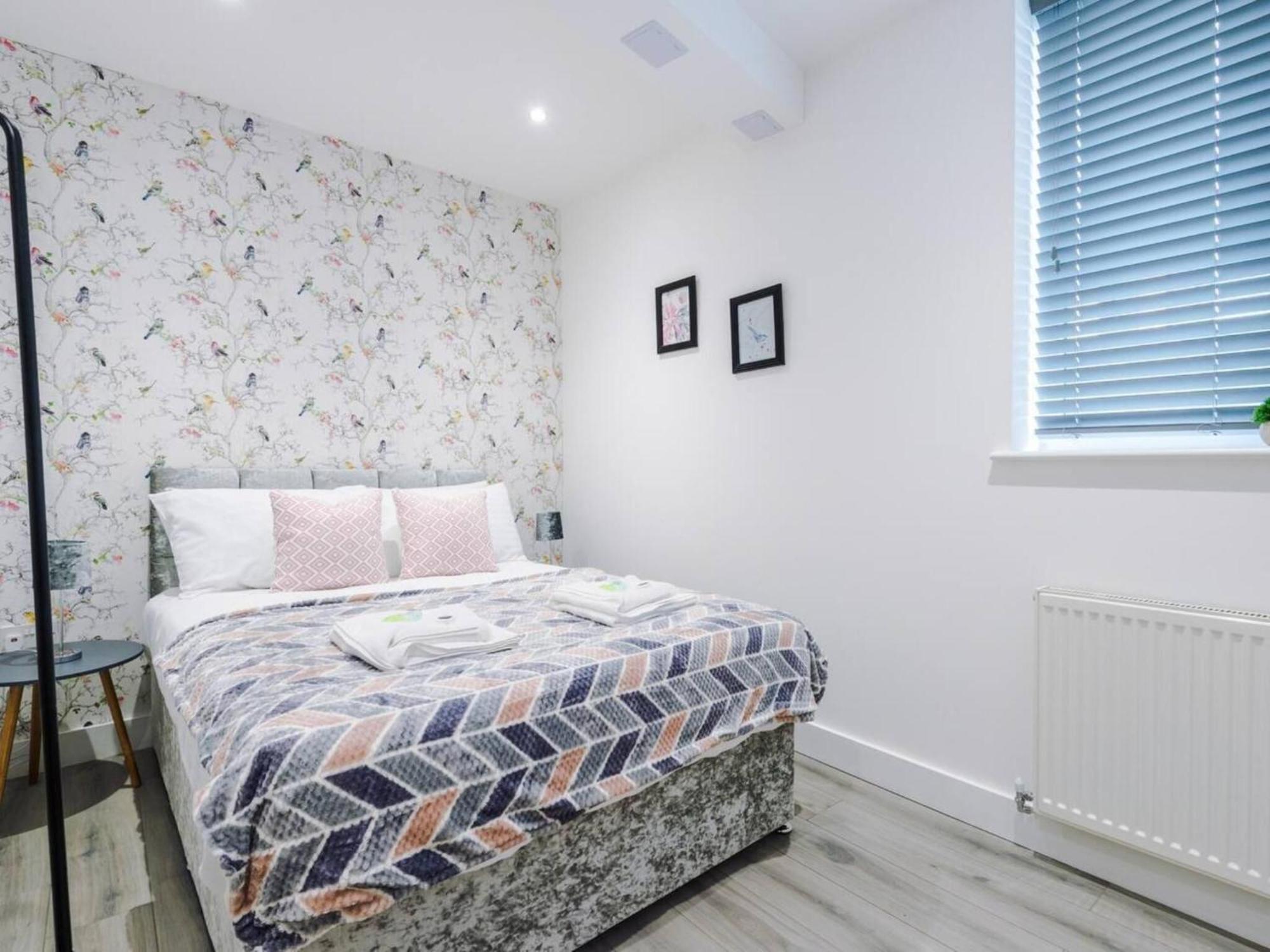 The Ecclesian Deluxe Apartments Near Trafford Centre Eccles Train Station Manchester Ngoại thất bức ảnh