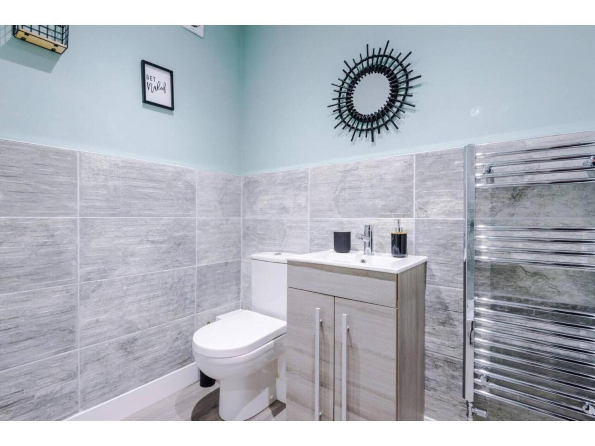 The Ecclesian Deluxe Apartments Near Trafford Centre Eccles Train Station Manchester Ngoại thất bức ảnh