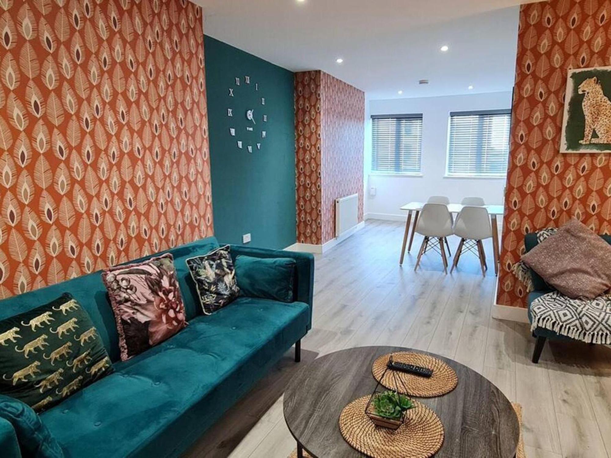 The Ecclesian Deluxe Apartments Near Trafford Centre Eccles Train Station Manchester Ngoại thất bức ảnh